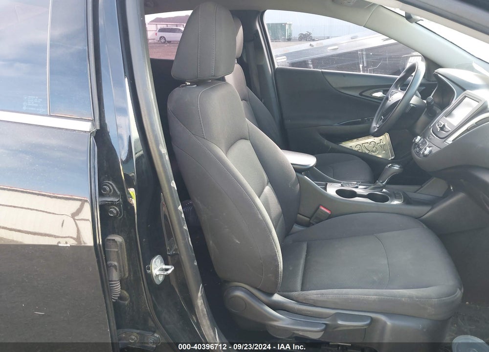 2017 CHEVROLET MALIBU LS VIN: 1G1ZB5ST2HF205701