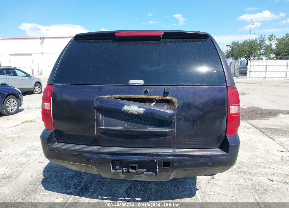 2009 CHEVROLET SUBURBAN 1500 LS VIN: 1GNFC16J89J110722