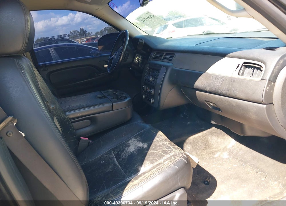 2009 CHEVROLET SUBURBAN 1500 LS VIN: 1GNFC16J89J110722