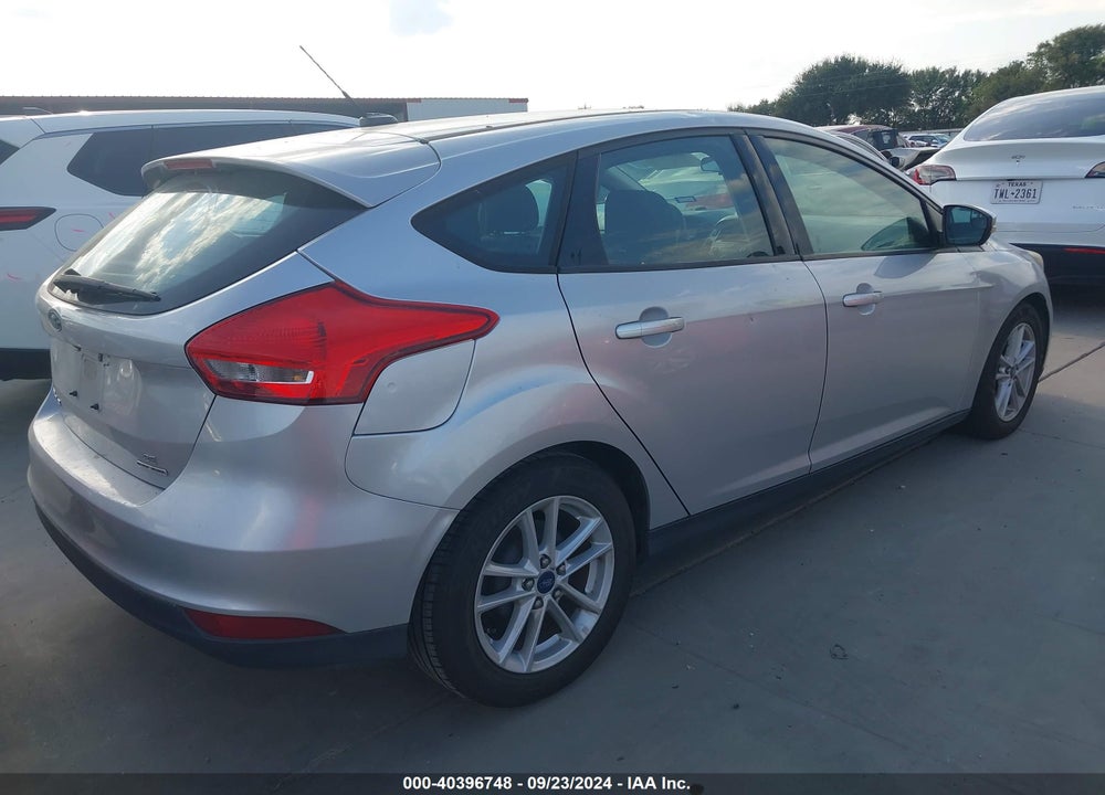 2015 FORD FOCUS SE VIN: 1FADP3K25FL223547