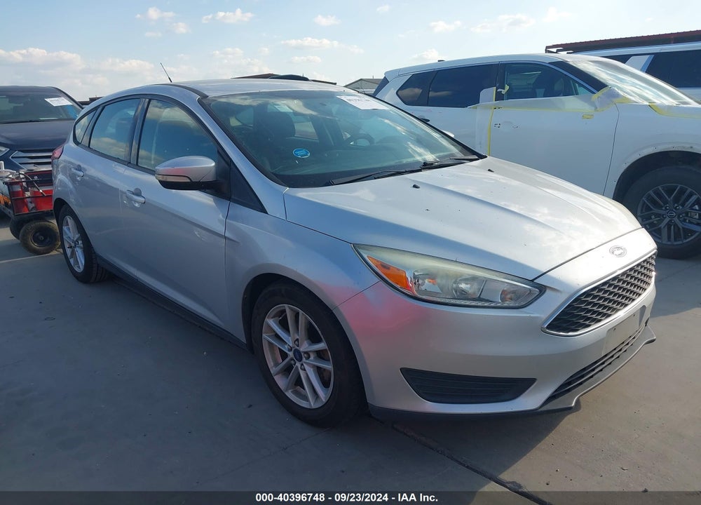 2015 FORD FOCUS SE VIN: 1FADP3K25FL223547