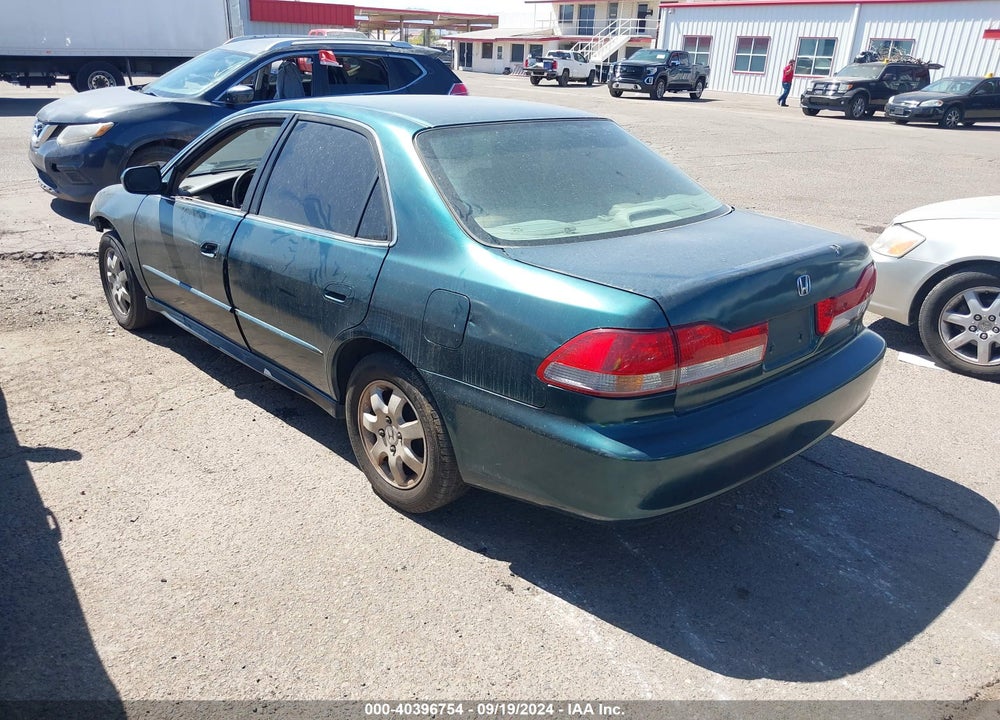 2001 HONDA ACCORD 2.3 LX VIN: JHMCG66551C015655