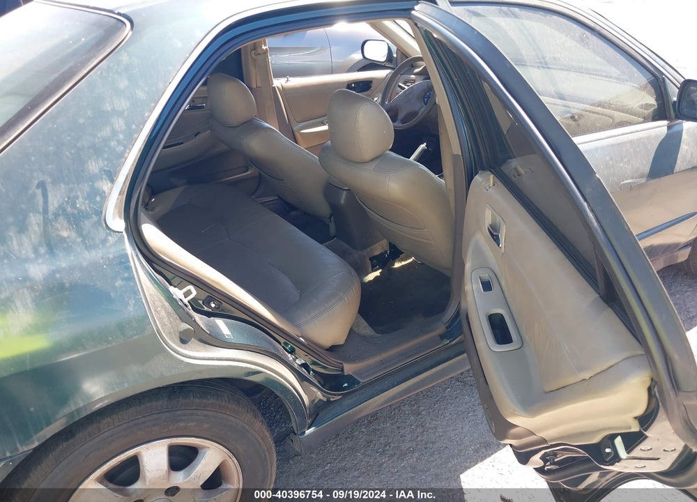 2001 HONDA ACCORD 2.3 LX VIN: JHMCG66551C015655