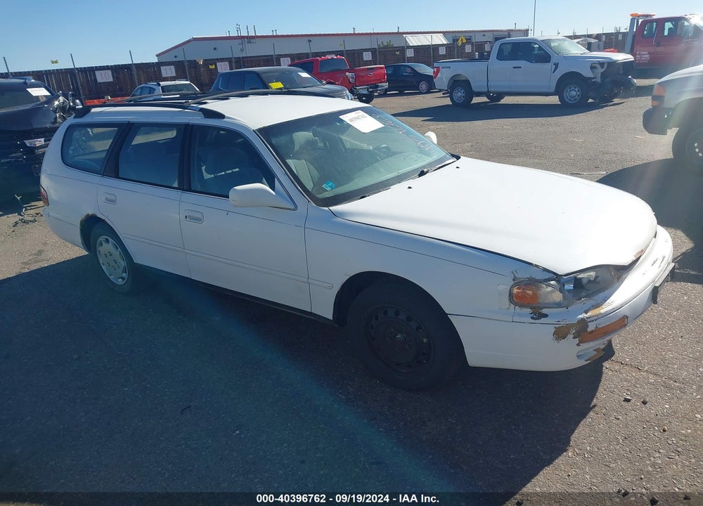 1996 TOYOTA CAMRY LE VIN: 4T1EF12K0TU118129