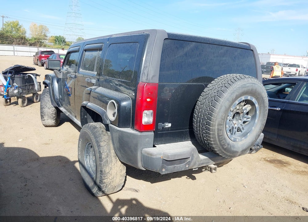 2007 HUMMER H3 SUV VIN: 5GTDN13EX78253654