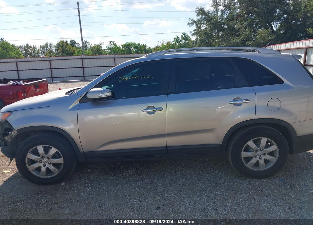 2013 KIA SORENTO EX V6 VIN: 5XYKU4A29DG378094