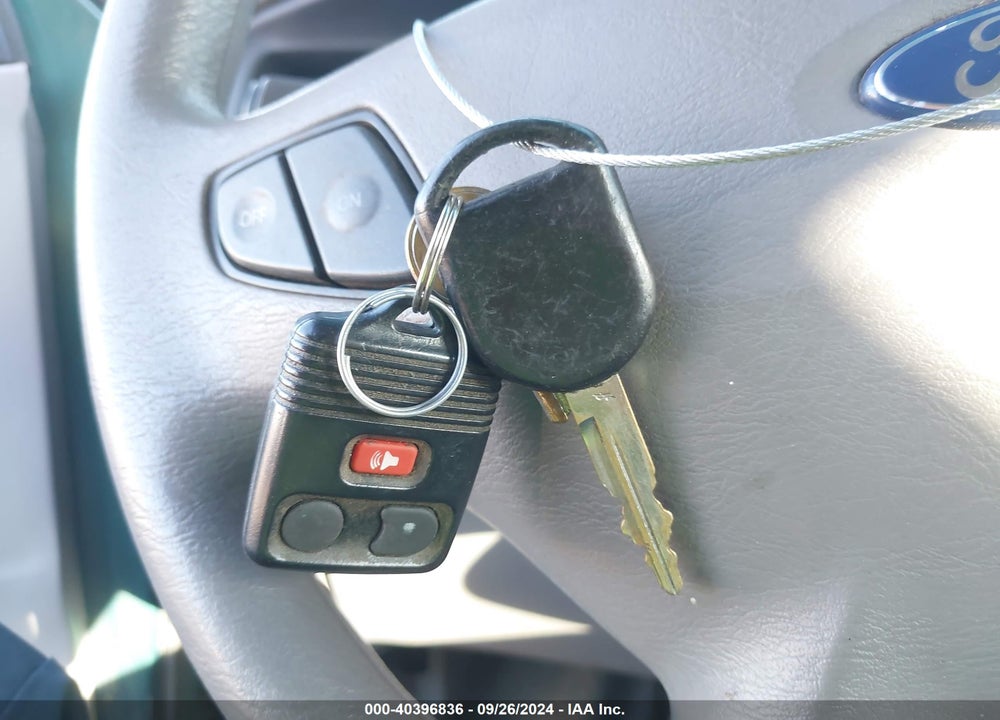 2002 FORD WINDSTAR LX VIN: 2FMZA50432BB91821