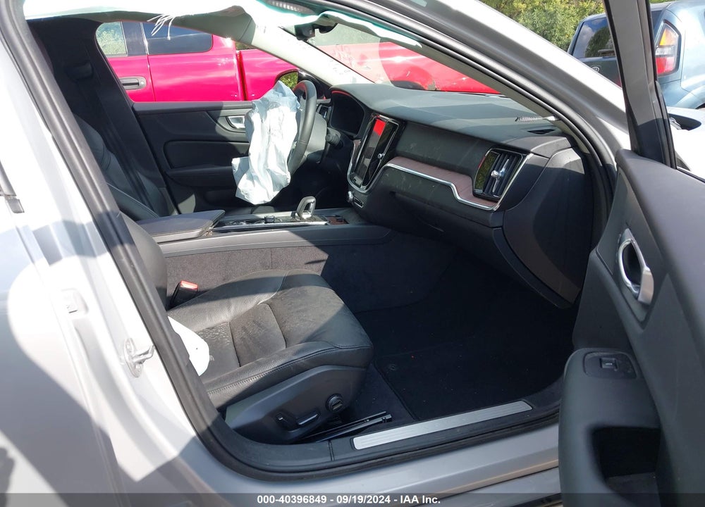 2024 VOLVO S60 B5 PLUS DARK THEME VIN: 7JRL12TLXRG299451