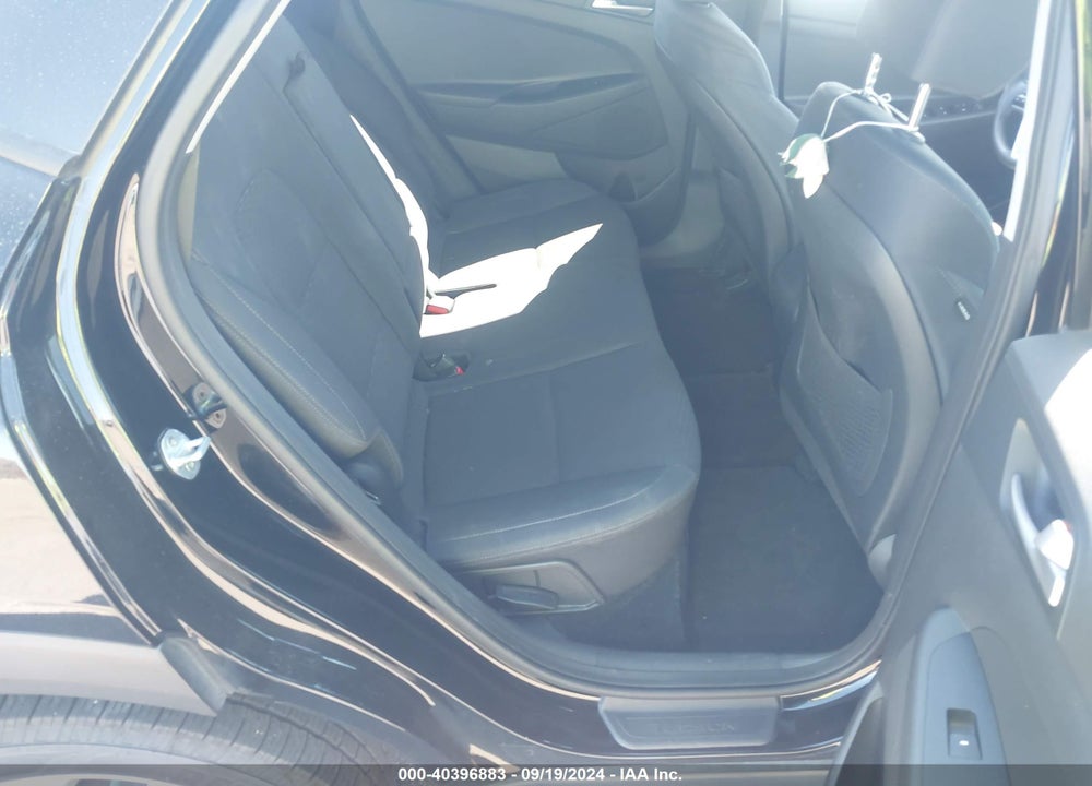 2020 HYUNDAI TUCSON VALUE VIN: KM8J3CA49LU092040