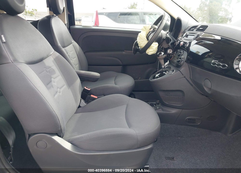 2015 FIAT 500 POP VIN: 3C3CFFAR3FT750021