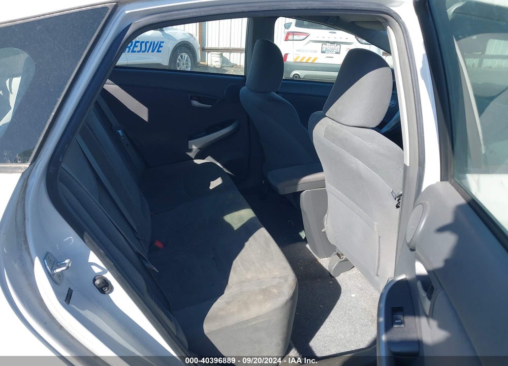 2010 TOYOTA PRIUS III VIN: JTDKN3DU2A0131604