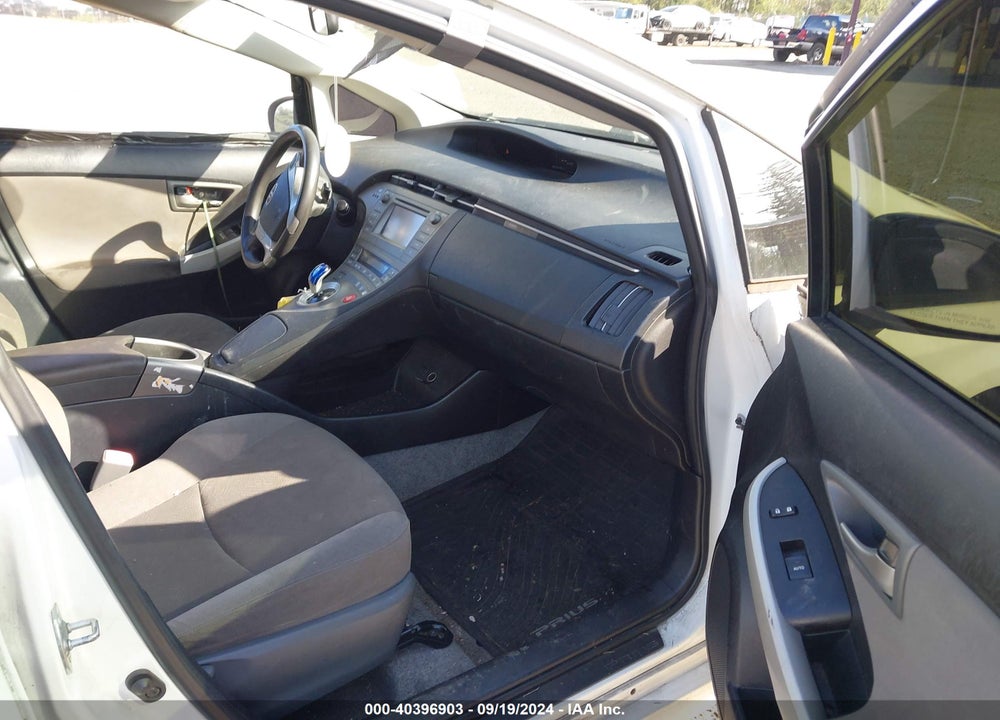 2012 TOYOTA PRIUS TWO VIN: JTDKN3DU7C5444444