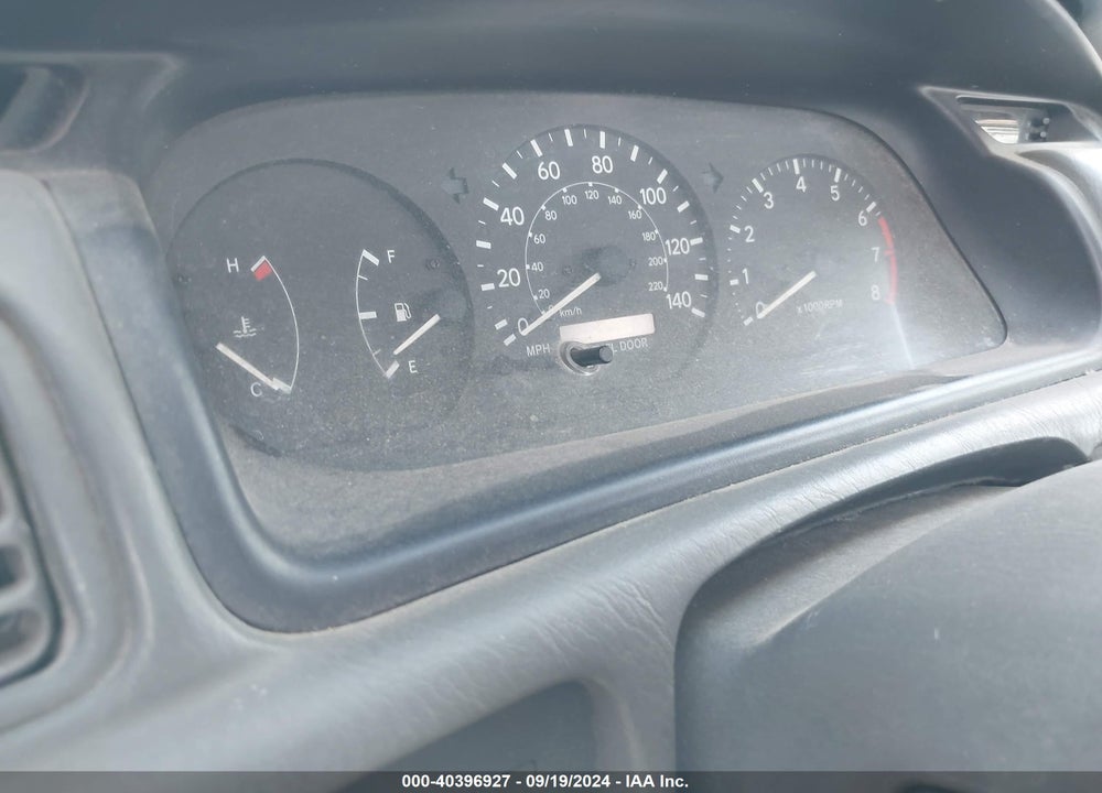 2000 TOYOTA CAMRY CE VIN: 4T1BG22K2YU700486