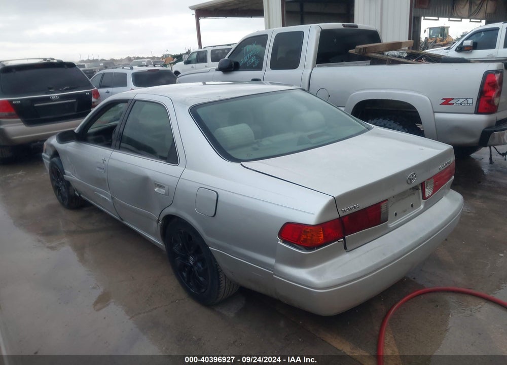2000 TOYOTA CAMRY CE VIN: 4T1BG22K2YU700486
