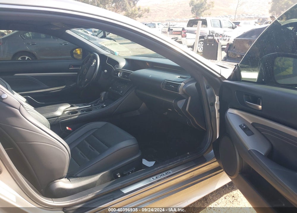 2016 LEXUS RC VIN: JTHHA5BC2G5000842