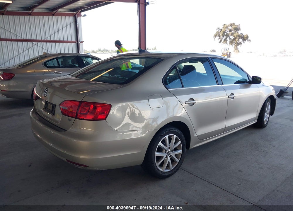 2014 VOLKSWAGEN JETTA 1.8T SE VIN: 3VWD17AJ1EM286554
