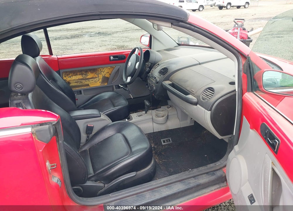 2004 VOLKSWAGEN NEW BEETLE GLS 1.8T VIN: 3VWCD21Y14M301605