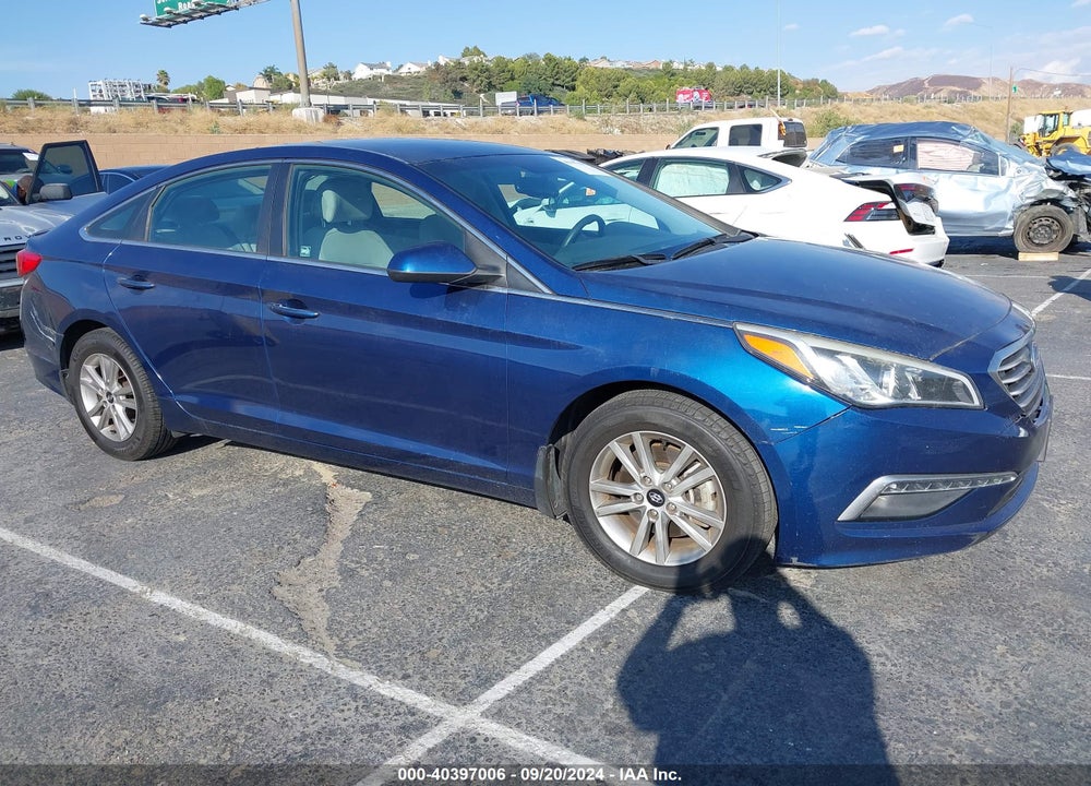 2015 HYUNDAI SONATA SE VIN: 5NPE24AF9FH180956