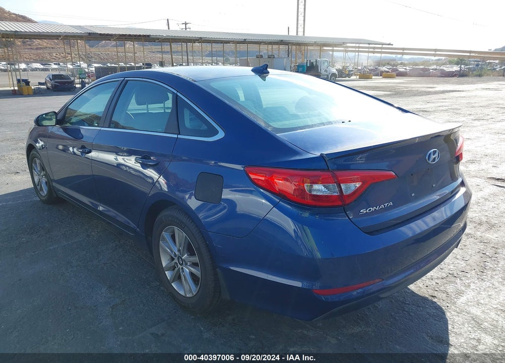 2015 HYUNDAI SONATA SE VIN: 5NPE24AF9FH180956