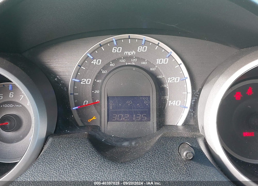 2011 HONDA FIT SPORT VIN: JHMGE8G58BC018648