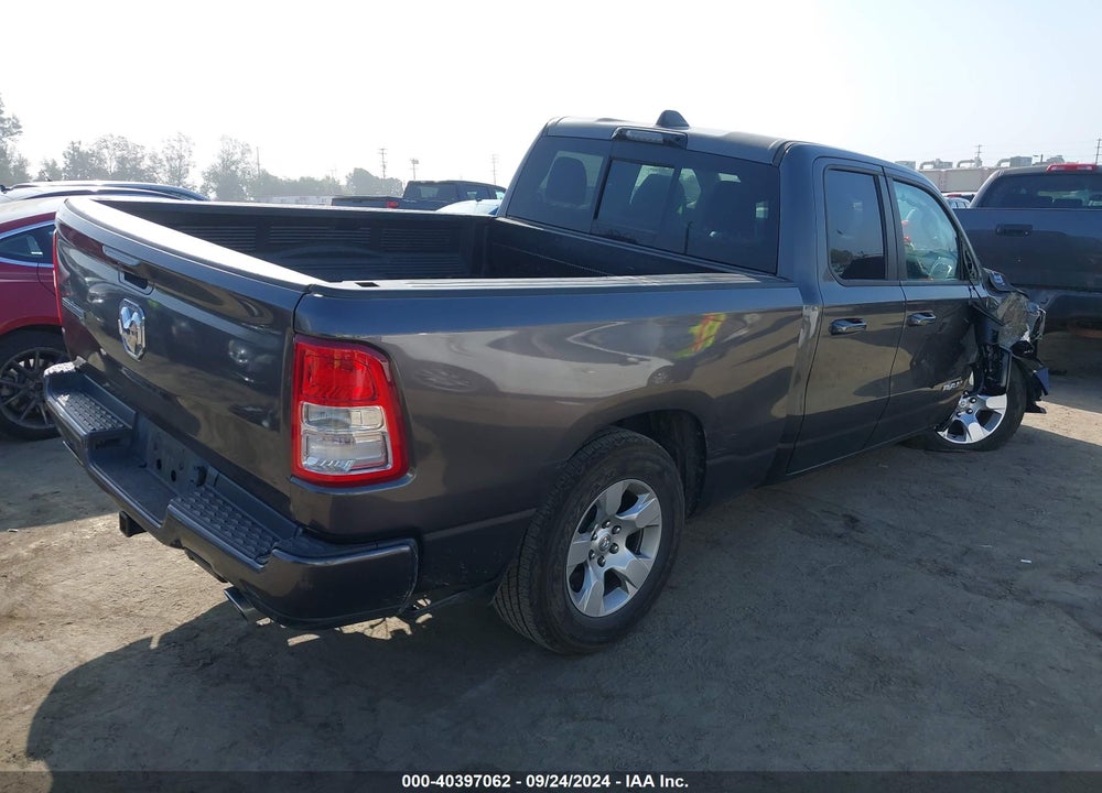 2021 RAM 1500 BIG HORN QUAD CAB 4X2 6'4 BOX VIN: 1C6RREBT0MN801464