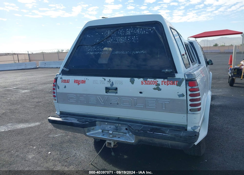 1996 CHEVROLET GMT-400 C1500 VIN: 2GCEC19R0T1198544
