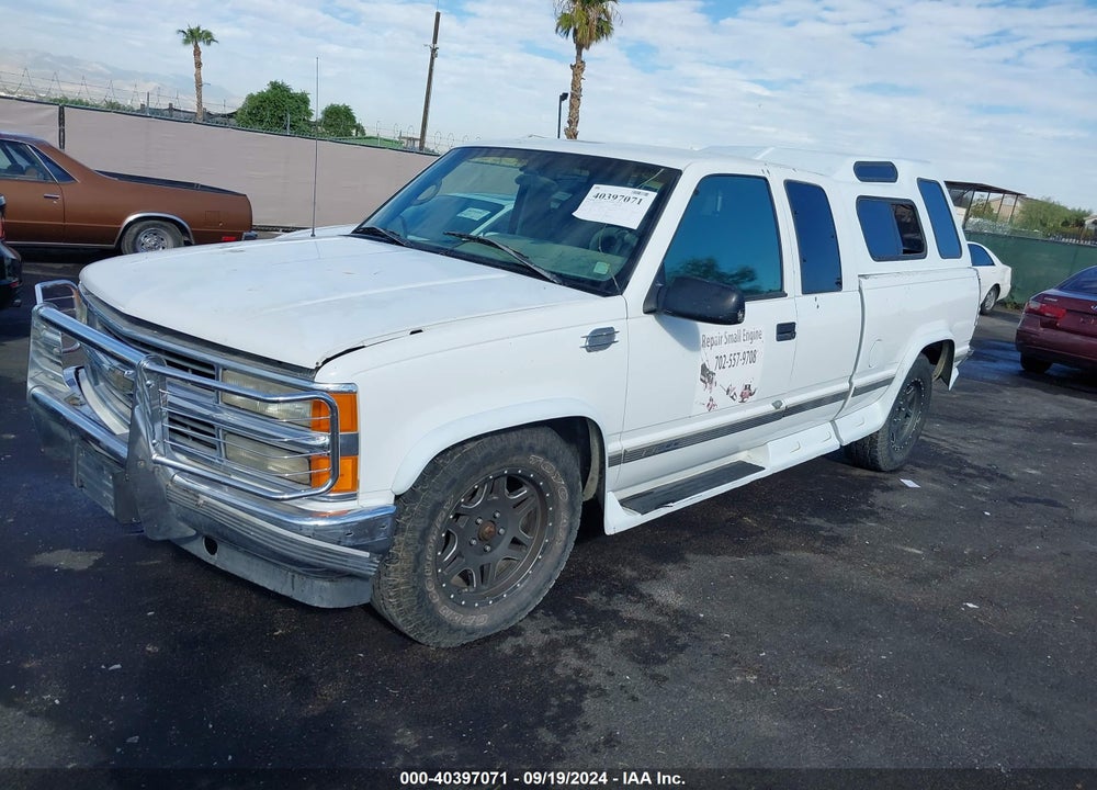 1996 CHEVROLET GMT-400 C1500 VIN: 2GCEC19R0T1198544