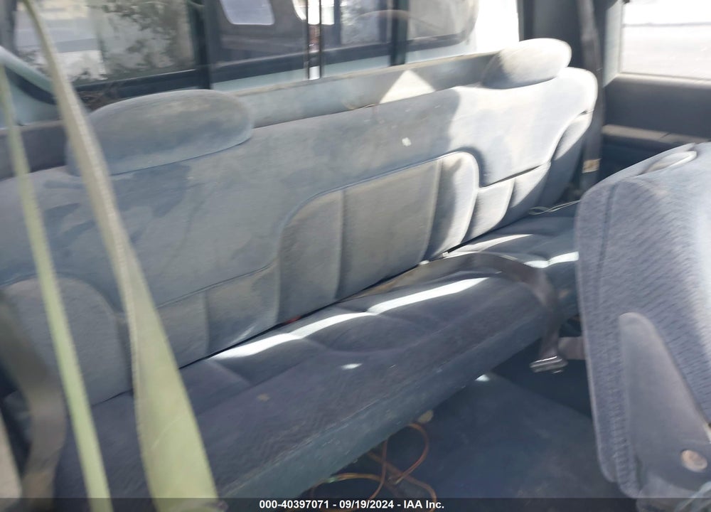 1996 CHEVROLET GMT-400 C1500 VIN: 2GCEC19R0T1198544