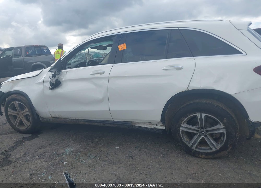 2022 MERCEDES-BENZ GLC 300 4MATIC SUV VIN: W1N0G8EB9NV382665