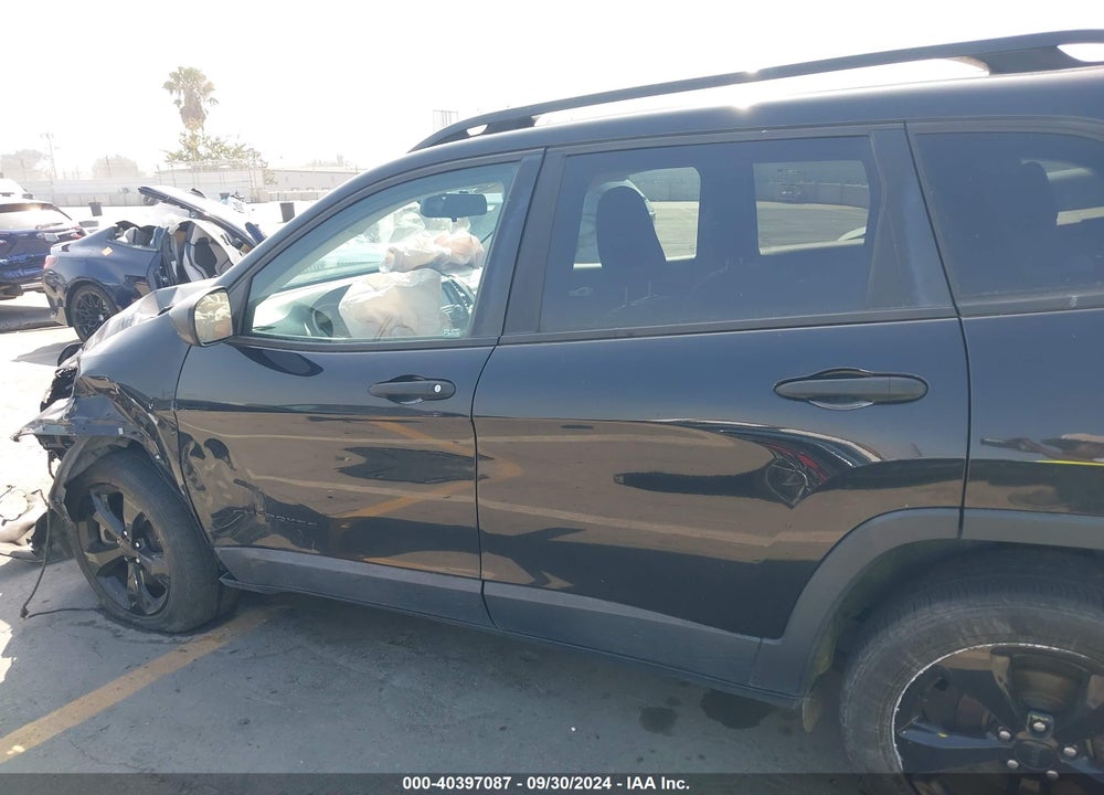 2016 JEEP CHEROKEE ALTITUDE VIN: 1C4PJLAB3GW315444