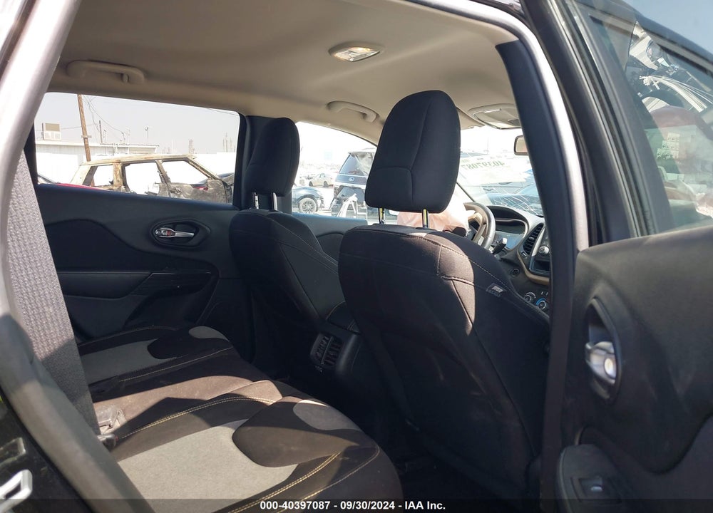 2016 JEEP CHEROKEE ALTITUDE VIN: 1C4PJLAB3GW315444
