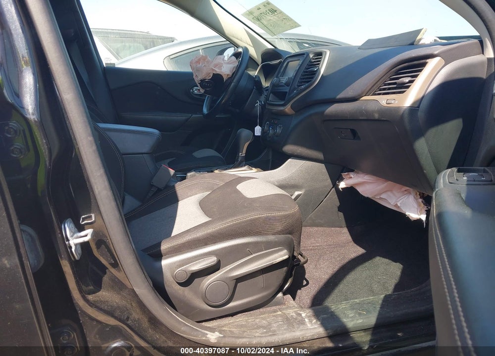 2016 JEEP CHEROKEE ALTITUDE VIN: 1C4PJLAB3GW315444