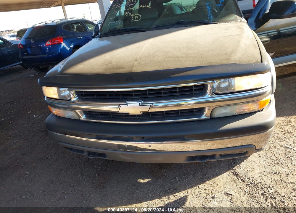 2002 CHEVROLET TAHOE LT VIN: 1GNEK13T22R224954