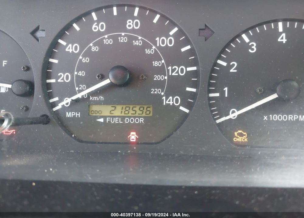 2001 TOYOTA CAMRY CE VIN: 4T1BG22K71U016605