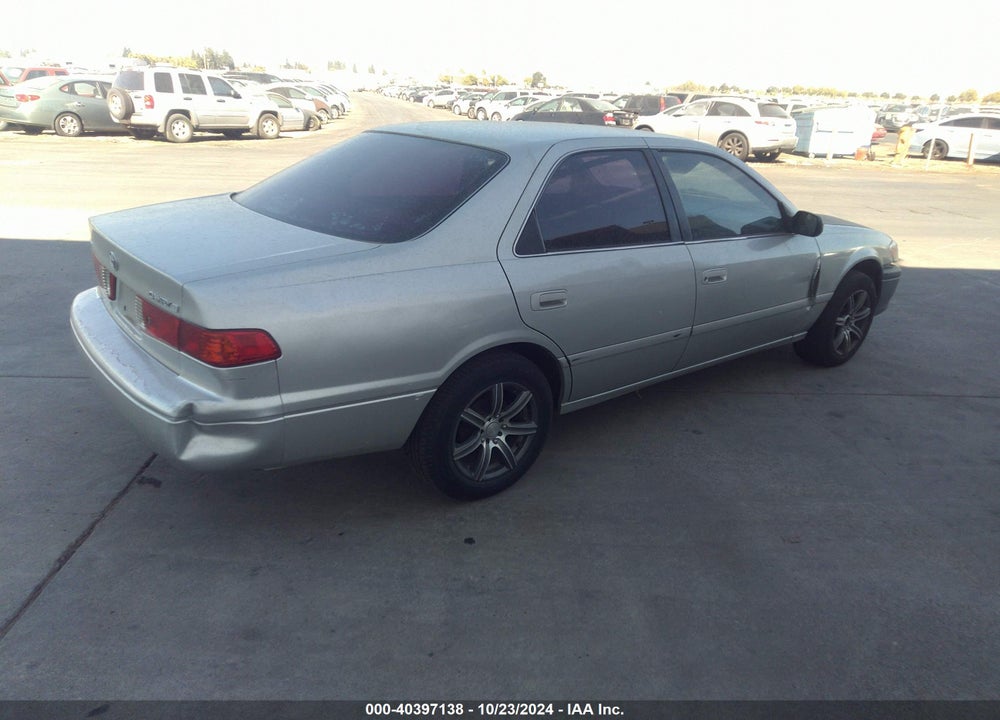 2001 TOYOTA CAMRY CE VIN: 4T1BG22K71U016605