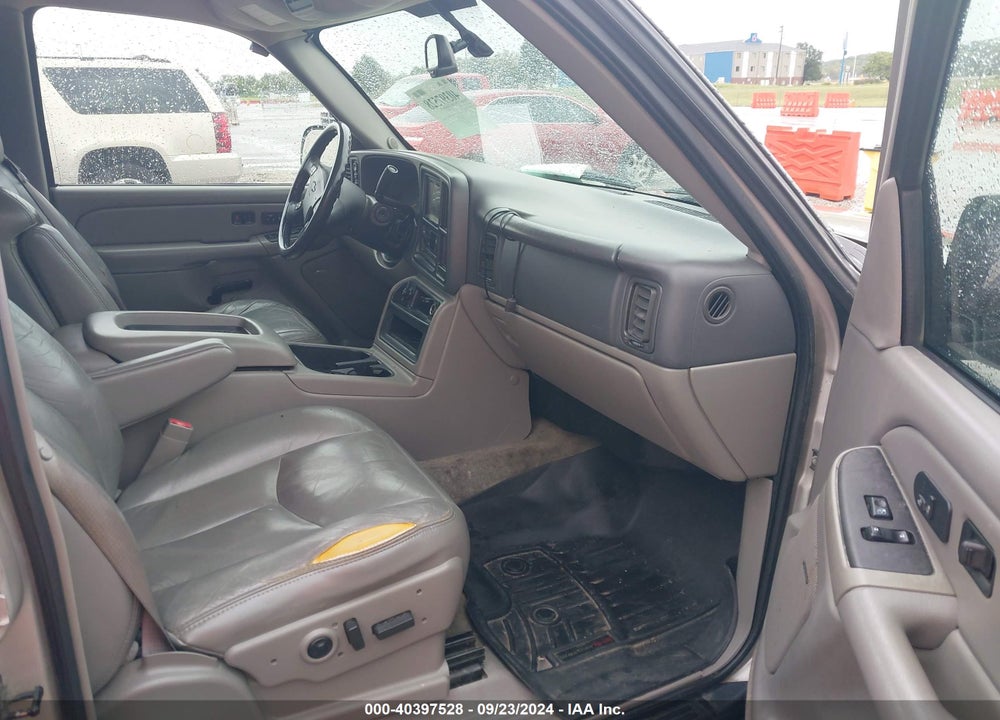 2004 CHEVROLET TAHOE LT VIN: 1GNEK13Z94R129802