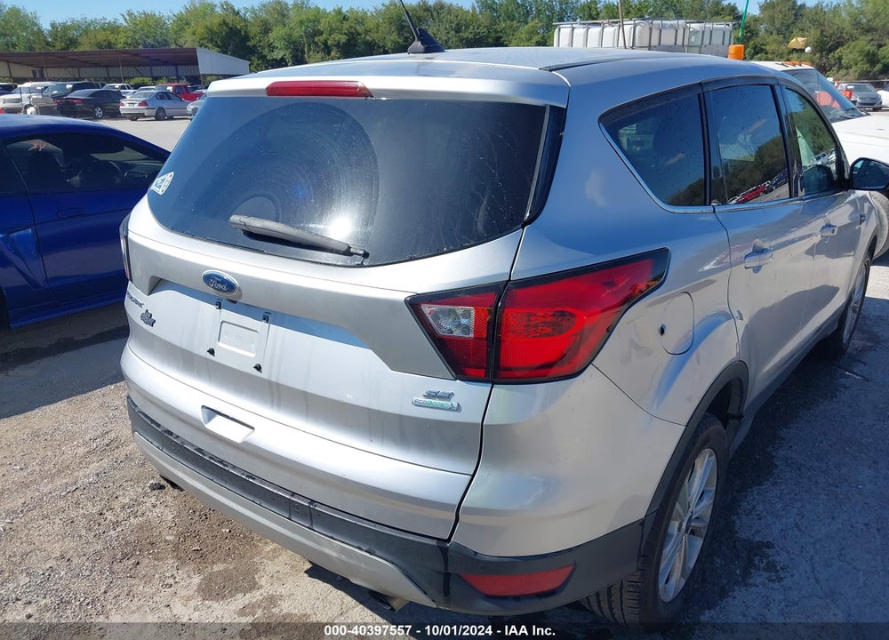 2019 FORD ESCAPE SE VIN: 1FMCU0GD1KUB30984