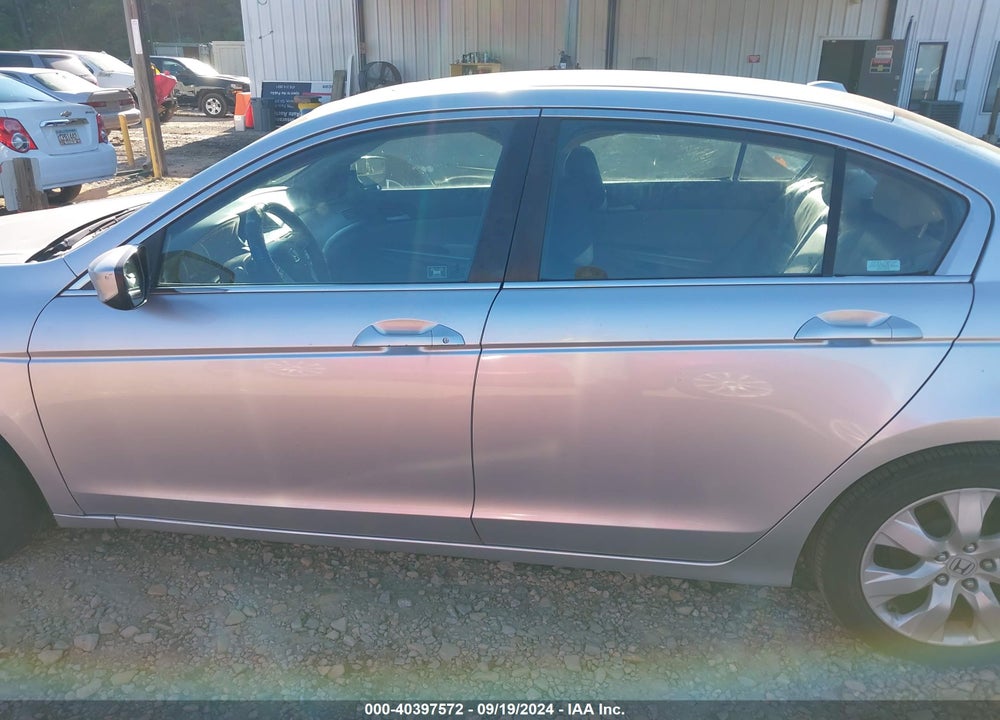 2009 HONDA ACCORD 2.4 EX-L VIN: 1HGCP268X9A046882