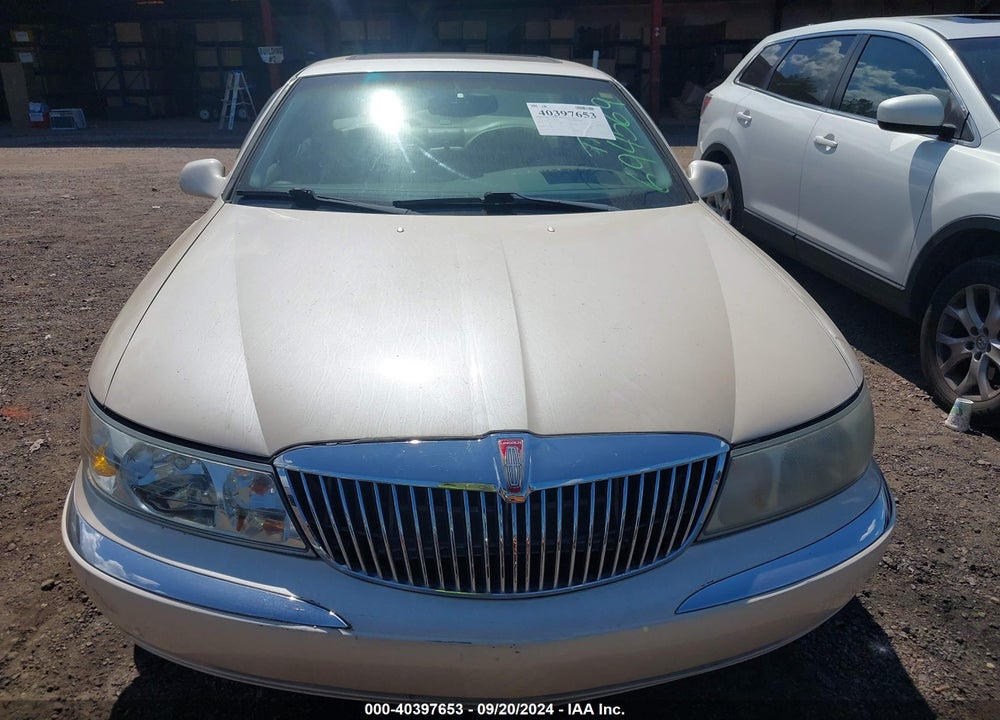 1998 LINCOLN CONTINENTAL VIN: 1LNFM97V2WY694569