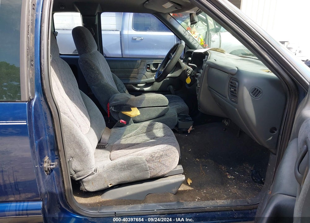 1999 GMC SONOMA SLS VIN: 1GTCS1946X8532481