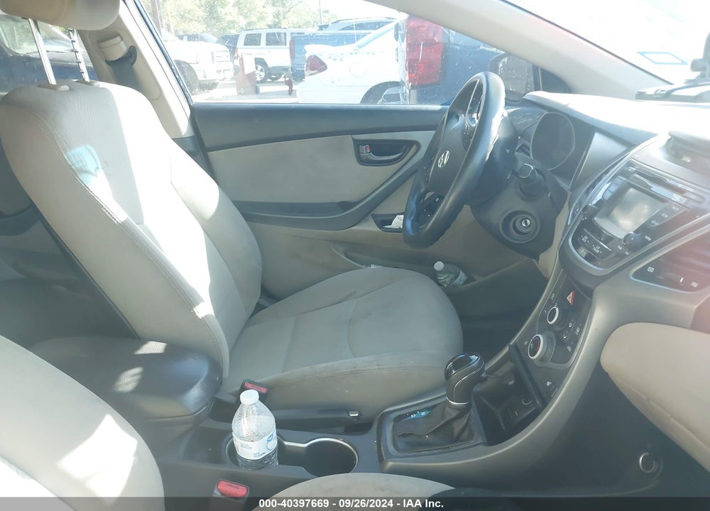 2014 HYUNDAI ELANTRA SE VIN: KMHDH4AE0EU148026
