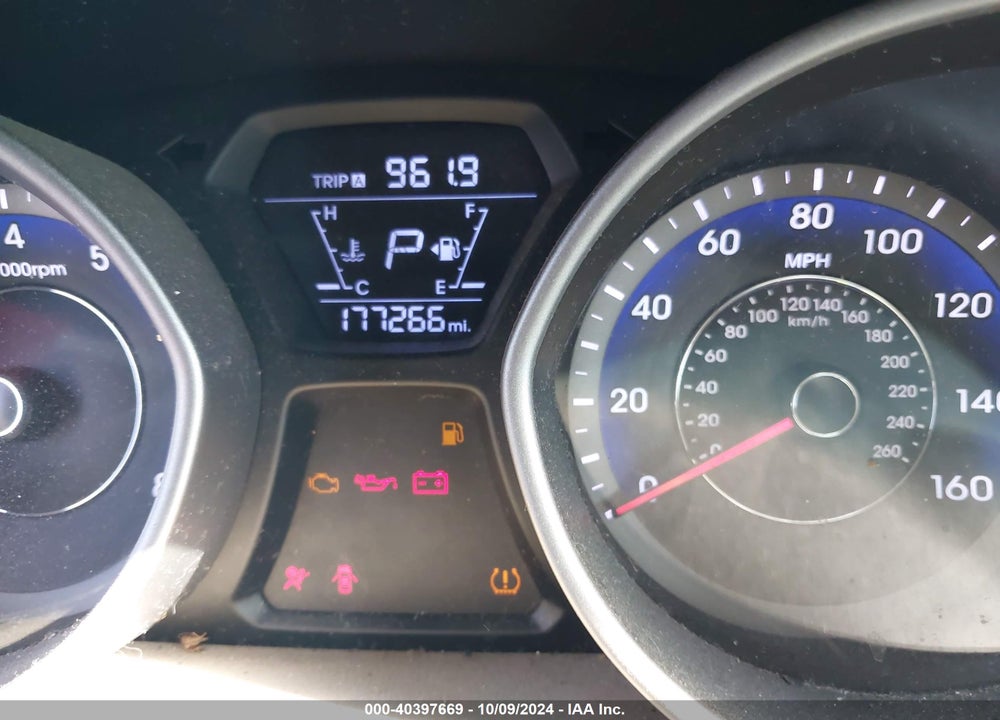 2014 HYUNDAI ELANTRA SE VIN: KMHDH4AE0EU148026