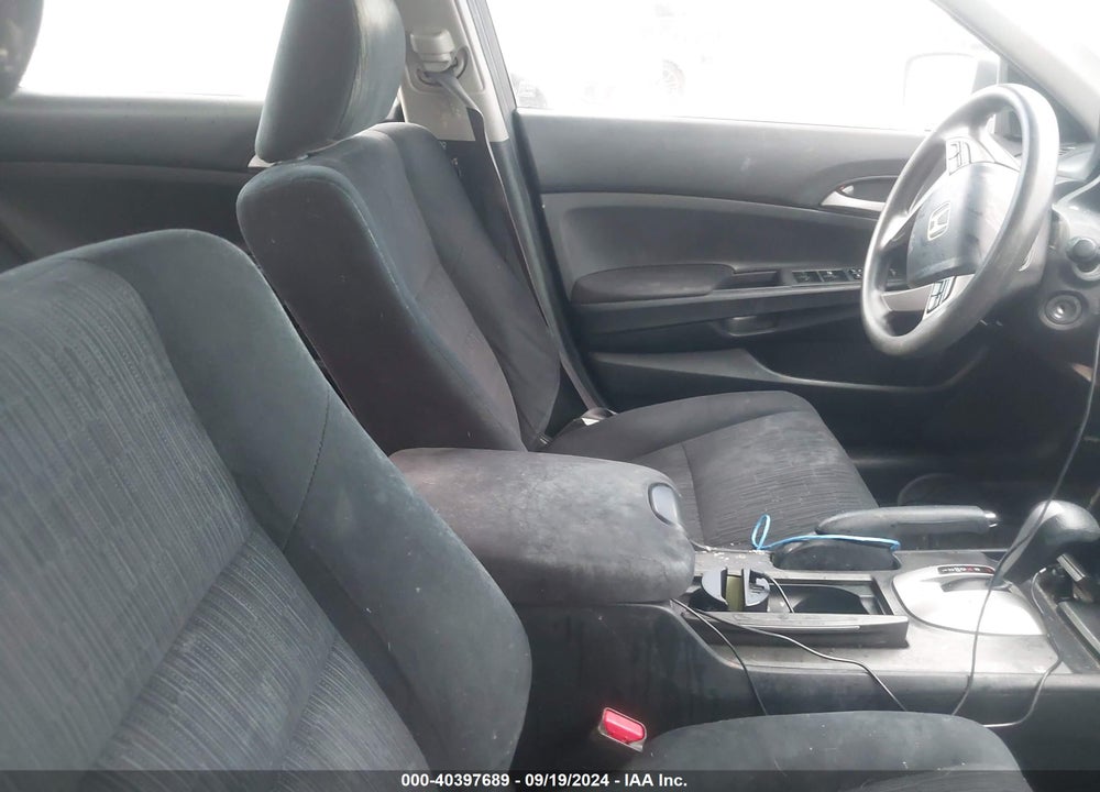 2011 HONDA ACCORD 2.4 LX VIN: 1HGCP2F39BA000616