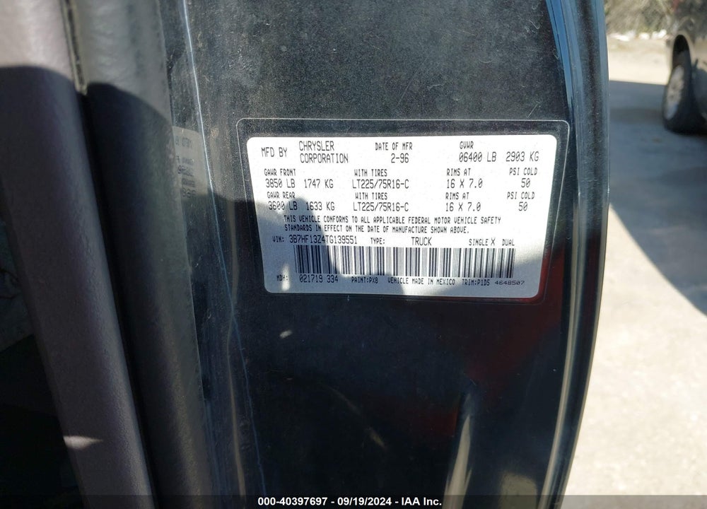1996 DODGE RAM 1500 VIN: 3B7HF13Z4TG139551