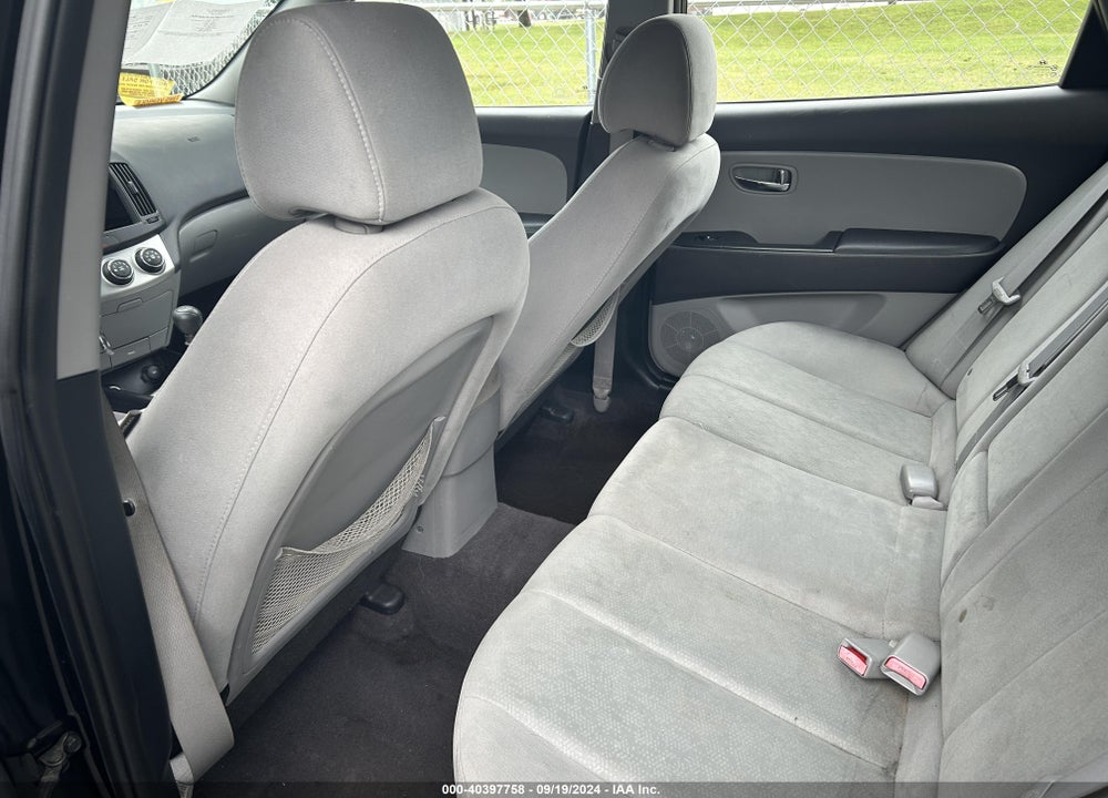 2010 HYUNDAI ELANTRA VIN: KMHDU4AD4AU007327