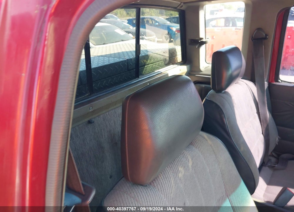 1995 NISSAN TRUCK KING CAB SE/KING CAB XE VIN: 1N6HD16S3SC424745