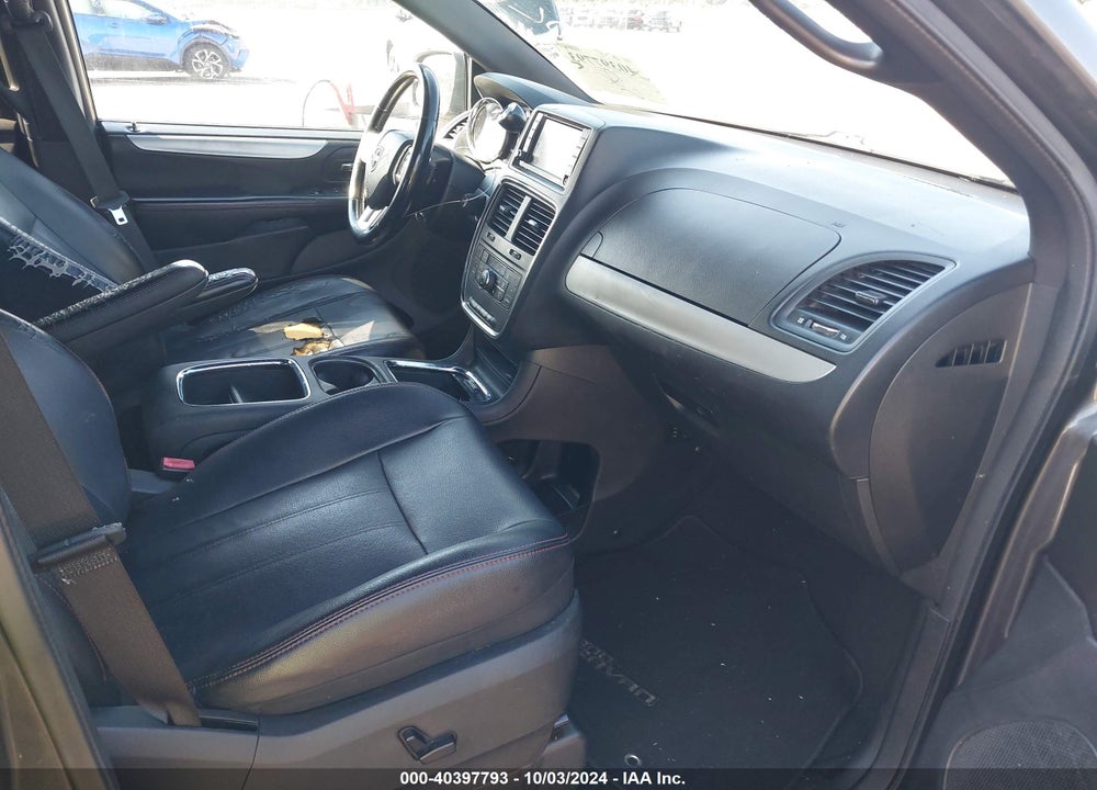 2017 DODGE GRAND CARAVAN GT VIN: 2C4RDGEG6HR842840