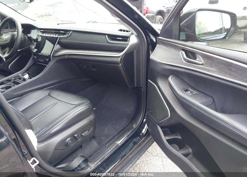 2022 JEEP GRAND CHEROKEE L LIMITED 4X4 VIN: 1C4RJKBG7N8511157
