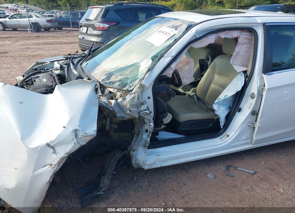 2017 HONDA ACCORD EX-L VIN: 1HGCR2F80HA023166