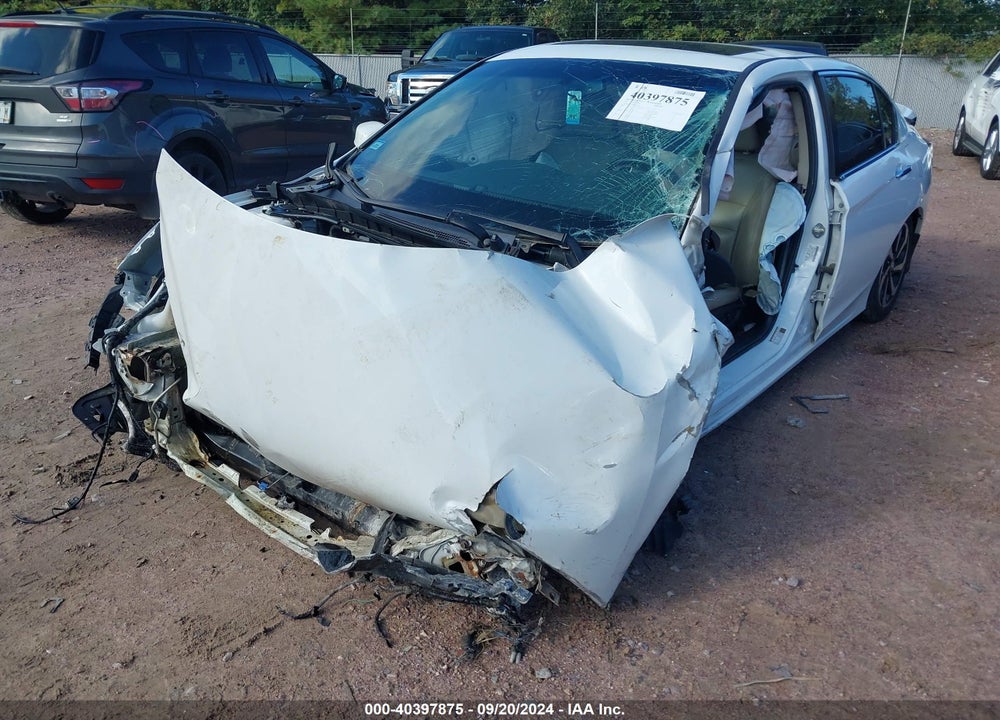 2017 HONDA ACCORD EX-L VIN: 1HGCR2F80HA023166
